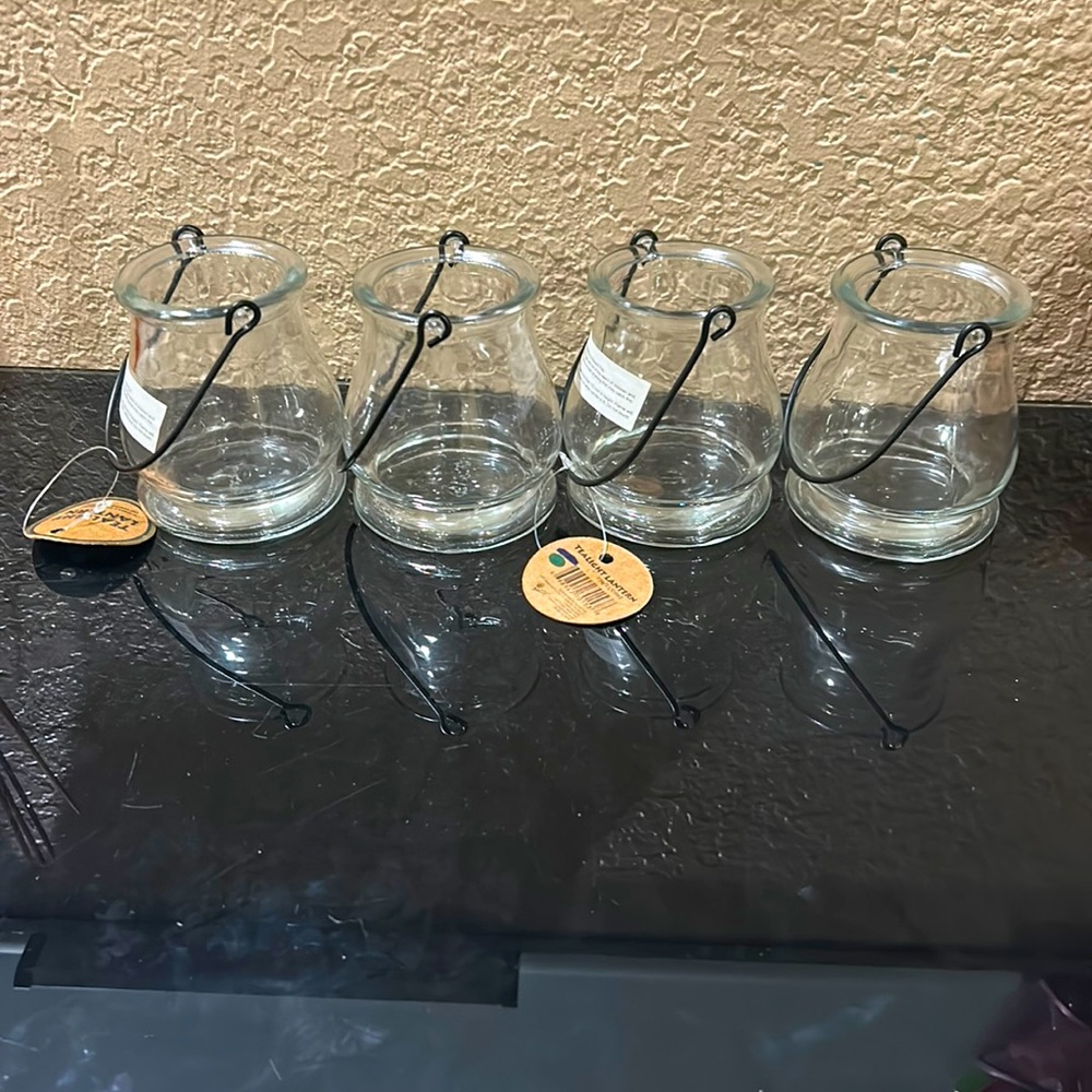 Set of 4 glass tea light lantern